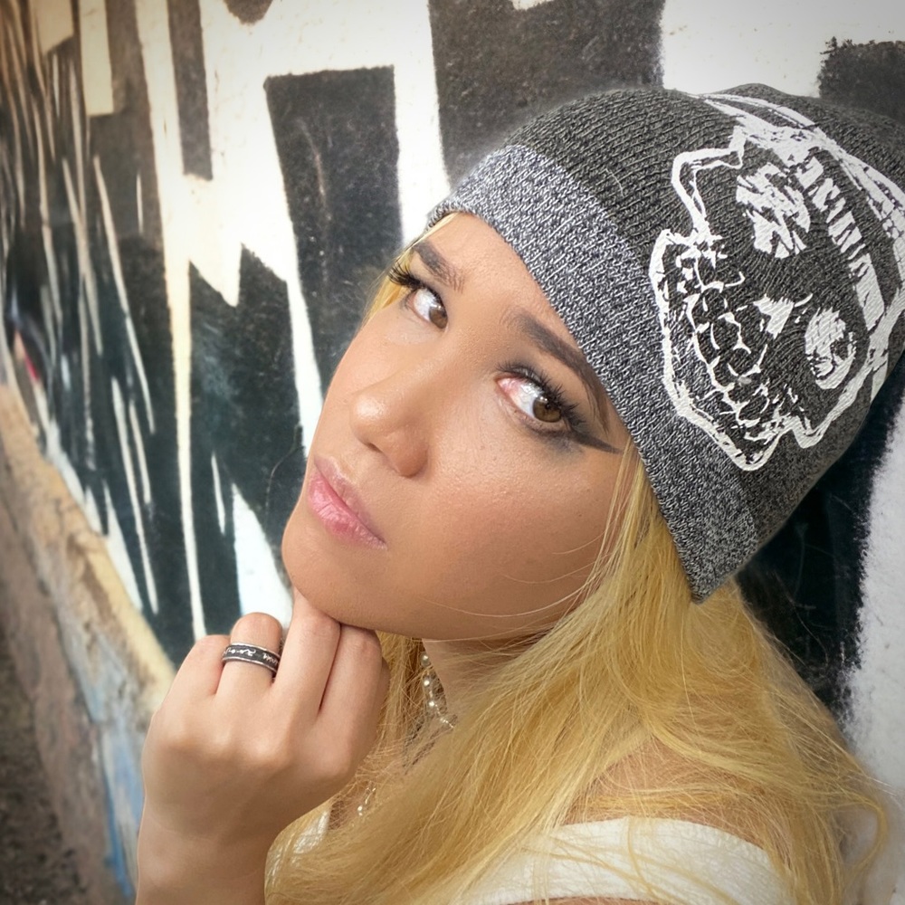 SOLD Skull Beanie ☠️ - Picture 2 of 3